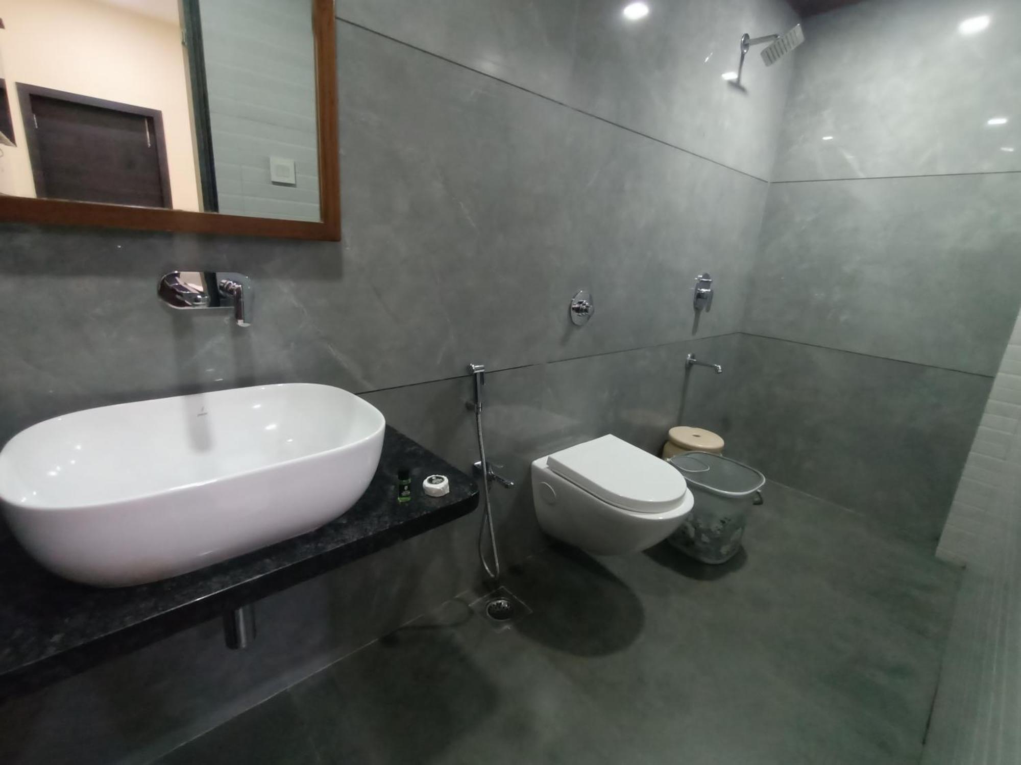 Hotel Triton - Near Us Embassy - Hotel In Sion Mumbai Dış mekan fotoğraf