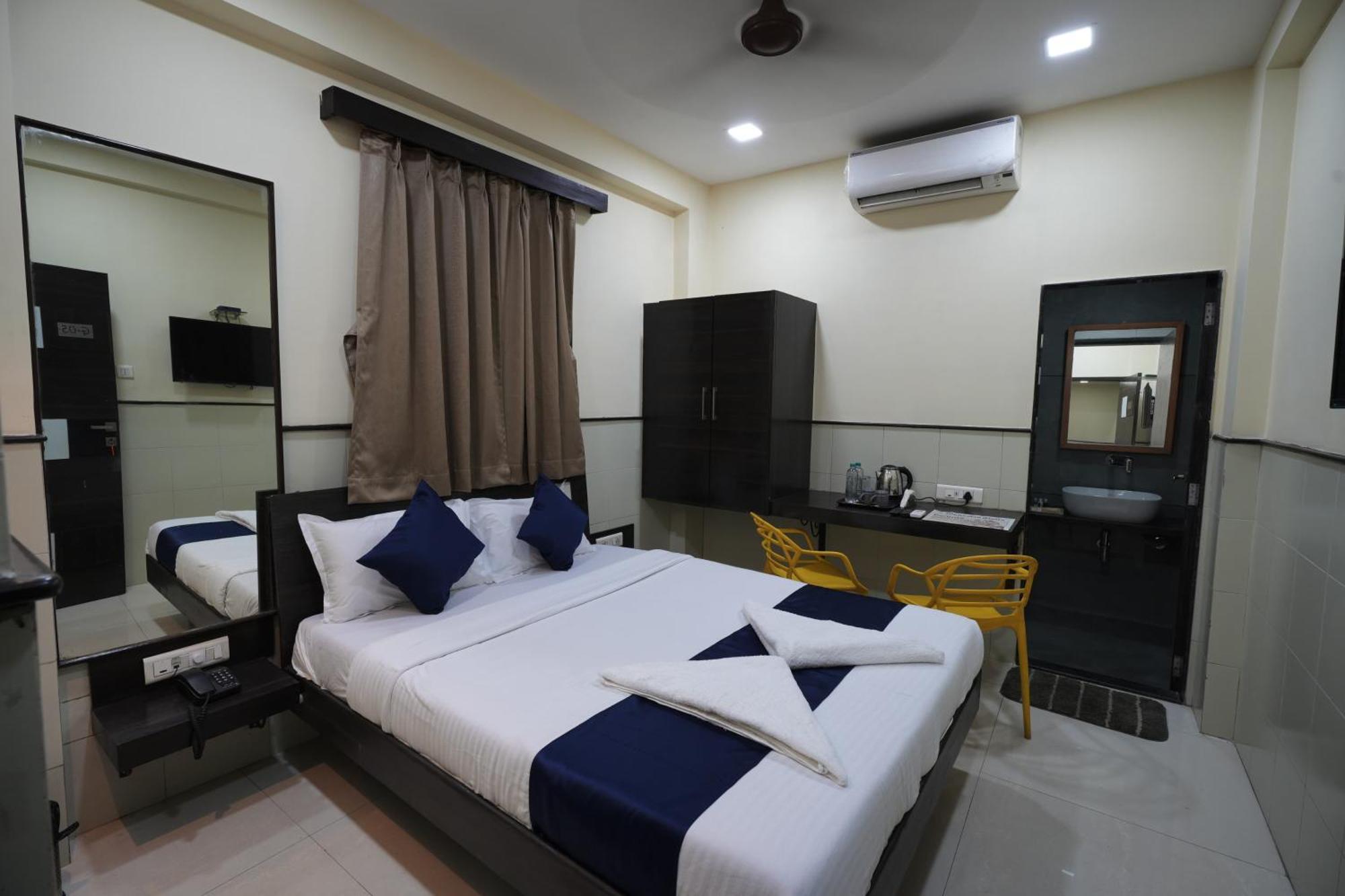 Hotel Triton - Near Us Embassy - Hotel In Sion Mumbai Dış mekan fotoğraf